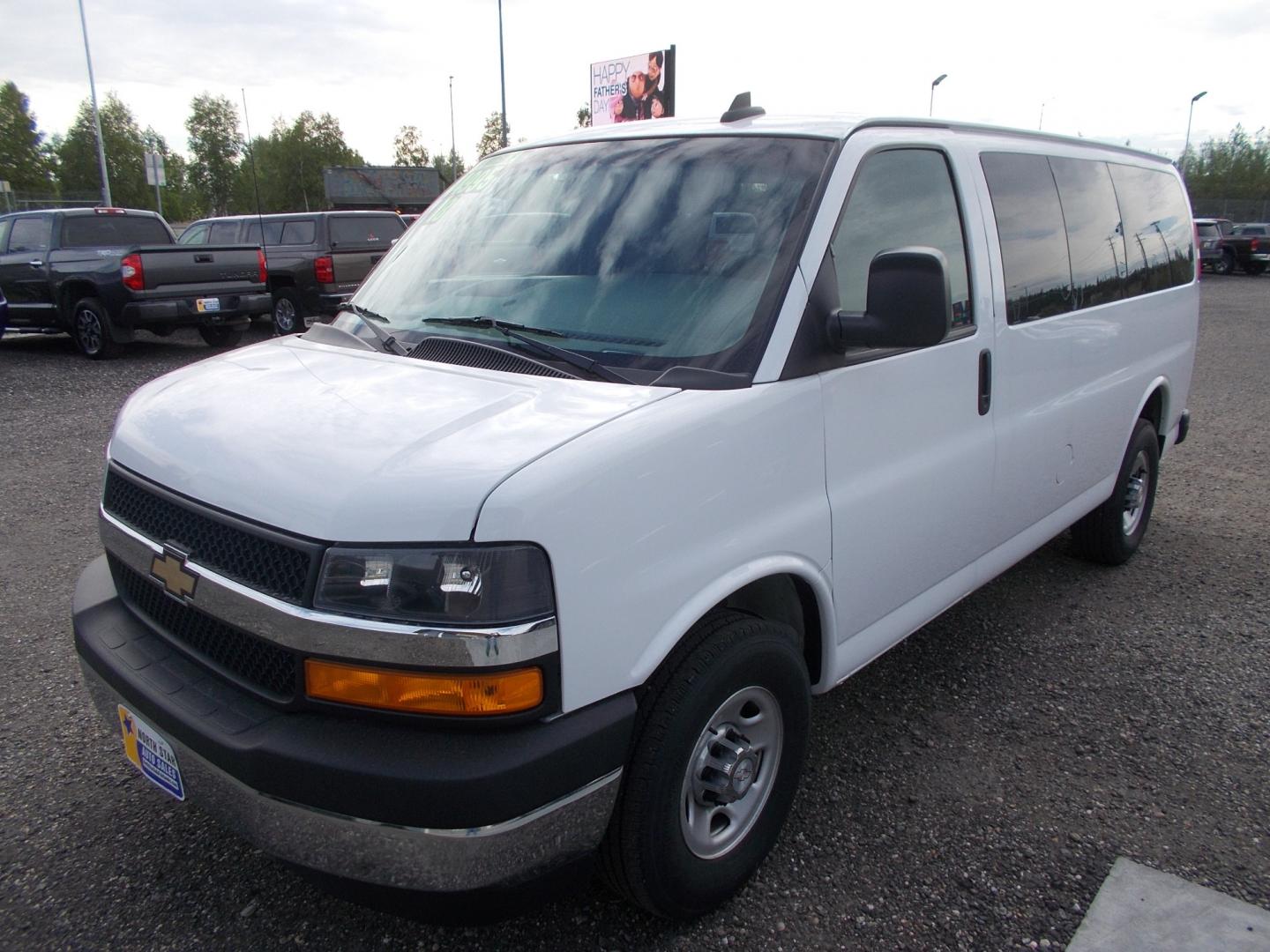 2018 White Chevrolet Express LT 3500 (1GAZGMFP2J1) with an 4.3L V6 DOHC 24V engine, 6A transmission, located at 2630 Philips Field Rd., Fairbanks, AK, 99709, (907) 458-0593, 64.848068, -147.780609 - Photo#0