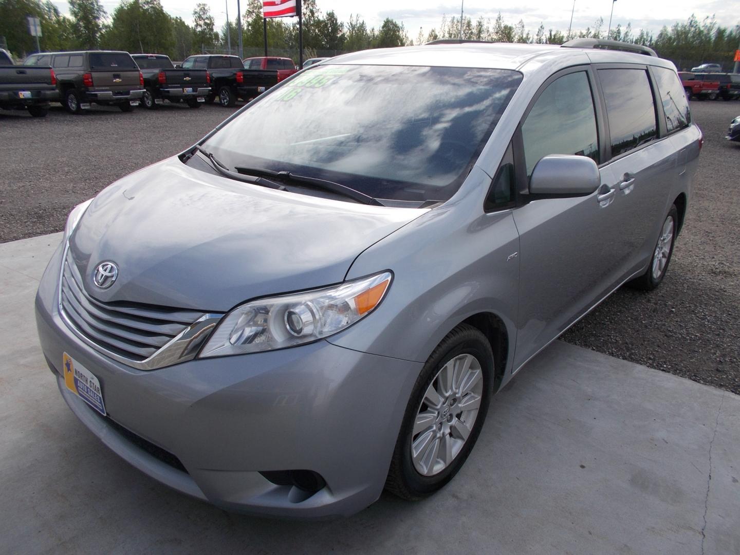 2016 Silver Toyota Sienna LE AWD 7-Passenger V6 (5TDJK3DC3GS) with an 3.5L V6 EFI DOHC 24V engine, 5A transmission, located at 2630 Philips Field Rd., Fairbanks, AK, 99709, (907) 458-0593, 64.848068, -147.780609 - Photo#0