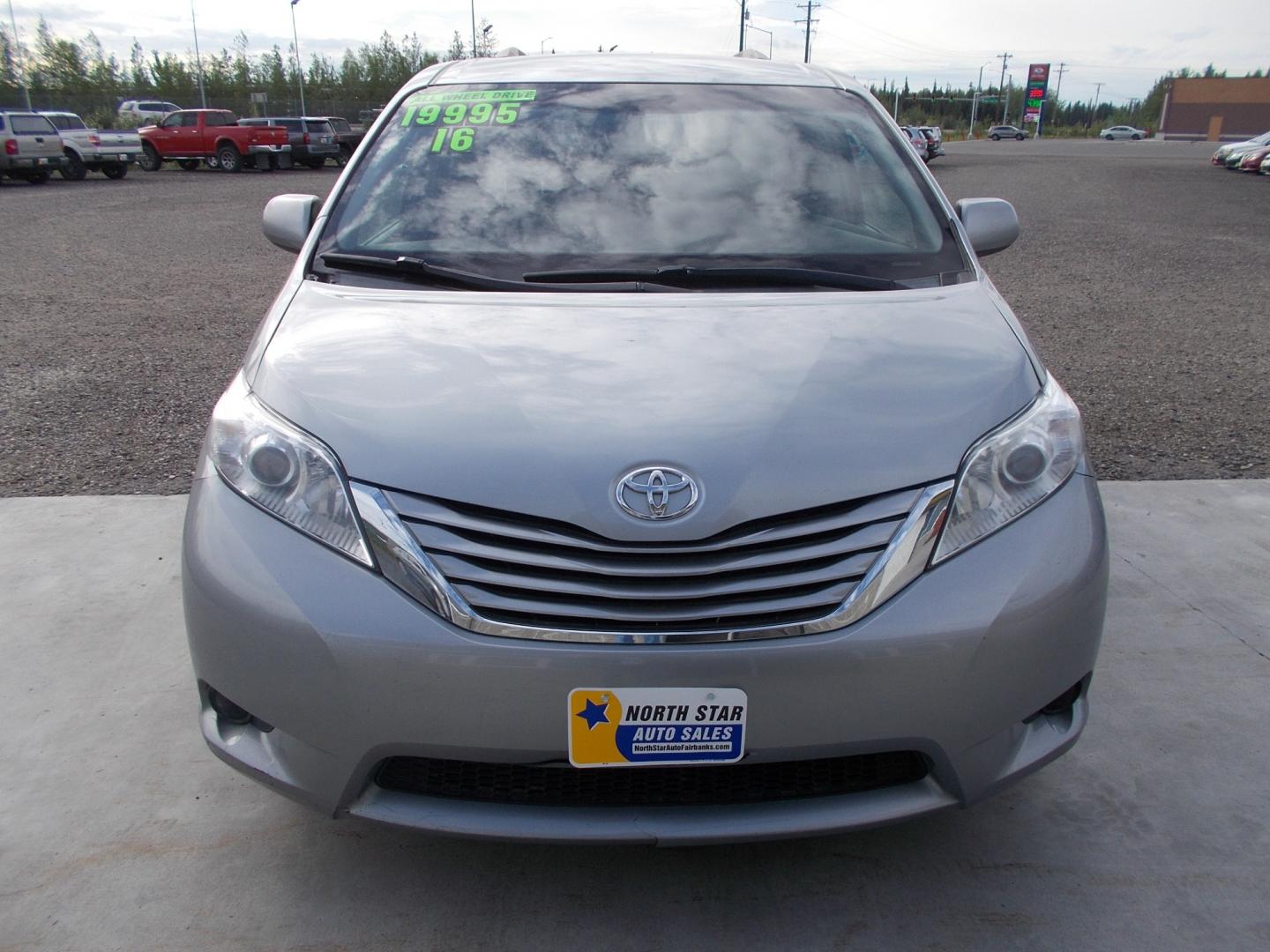 2016 Silver Toyota Sienna LE AWD 7-Passenger V6 (5TDJK3DC3GS) with an 3.5L V6 EFI DOHC 24V engine, 5A transmission, located at 2630 Philips Field Rd., Fairbanks, AK, 99709, (907) 458-0593, 64.848068, -147.780609 - Photo#1