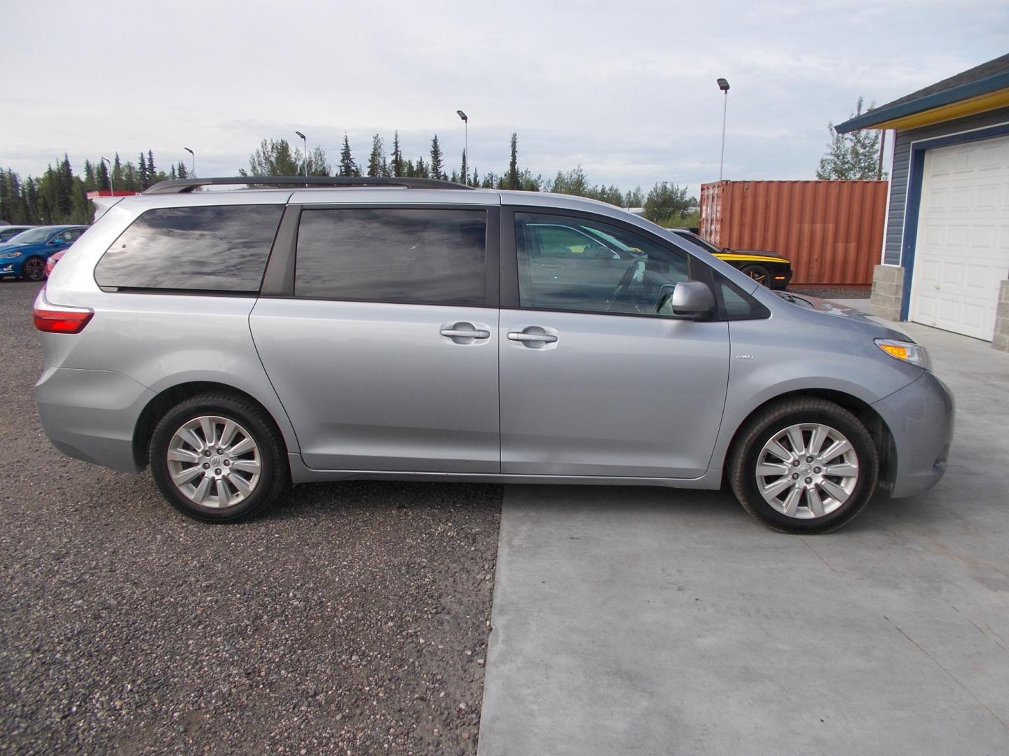 2016 Silver Toyota Sienna LE AWD 7-Passenger V6 (5TDJK3DC3GS) with an 3.5L V6 EFI DOHC 24V engine, 5A transmission, located at 2630 Philips Field Rd., Fairbanks, AK, 99709, (907) 458-0593, 64.848068, -147.780609 - Photo#2