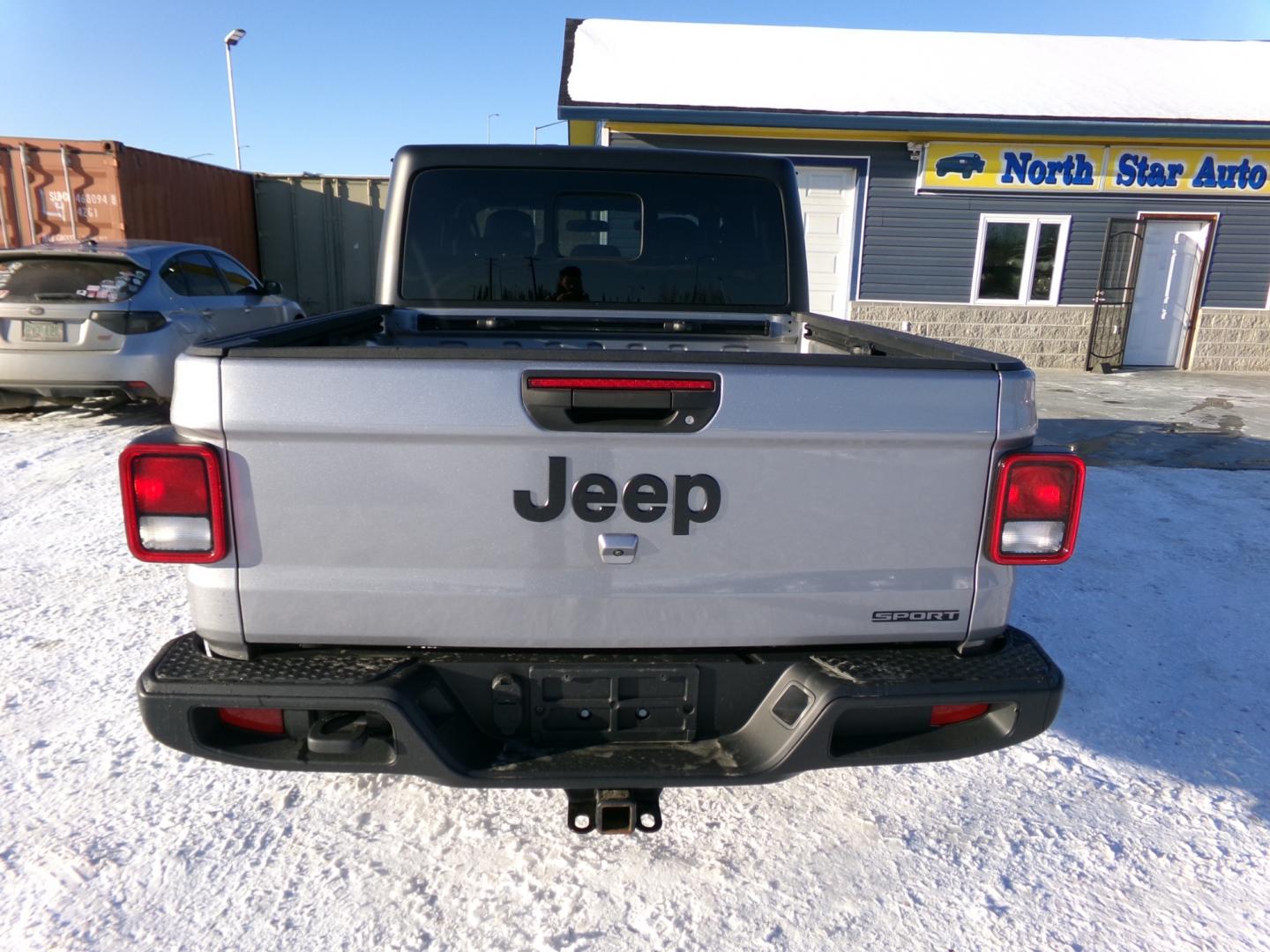 2020 Grey Jeep Gladiator Sport (1C6HJTAG9LL) with an 3.6L V6 DOHC 24V engine, 6M transmission, located at 2630 Philips Field Rd., Fairbanks, AK, 99709, (907) 458-0593, 64.848068, -147.780609 - Photo#3