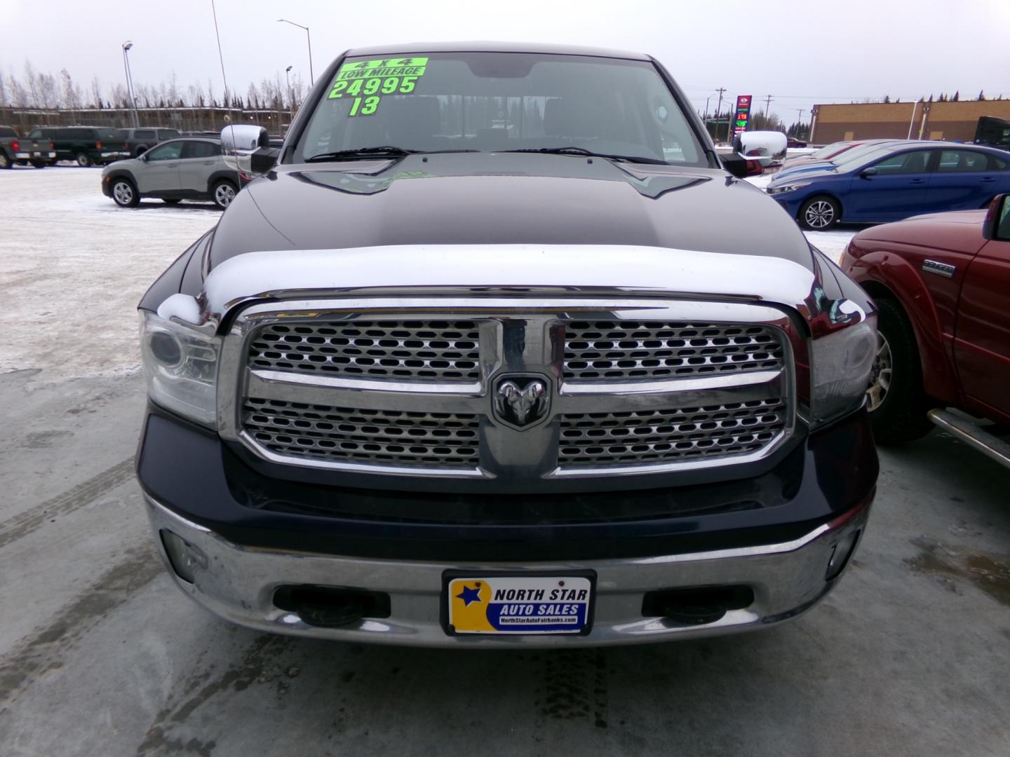 2013 Blue Dodge 1500 Laramie Crew Cab SWB 4WD (1C6RR7NT0DS) with an 5.7L V8 OHV 16V engine, 6-Speed Automatic transmission, located at 2630 Philips Field Rd., Fairbanks, AK, 99709, (907) 458-0593, 64.848068, -147.780609 - Photo#1