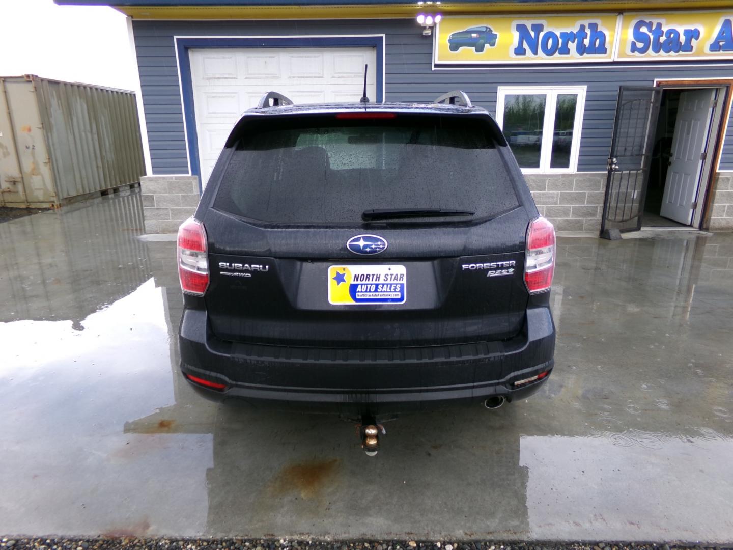 2015 Black /Black Subaru Forester 2.5i Limited (JF2SJAHC2FH) with an 2.5L H4 SOHC 16V engine, 6-Speed Automatic transmission, located at 2630 Philips Field Rd., Fairbanks, AK, 99709, (907) 458-0593, 64.848068, -147.780609 - Photo#3