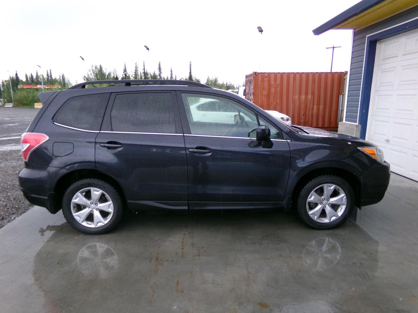 2015 Black /Black Subaru Forester 2.5i Limited (JF2SJAHC2FH) with an 2.5L H4 SOHC 16V engine, 6-Speed Automatic transmission, located at 2630 Philips Field Rd., Fairbanks, AK, 99709, (907) 458-0593, 64.848068, -147.780609 - Photo#2