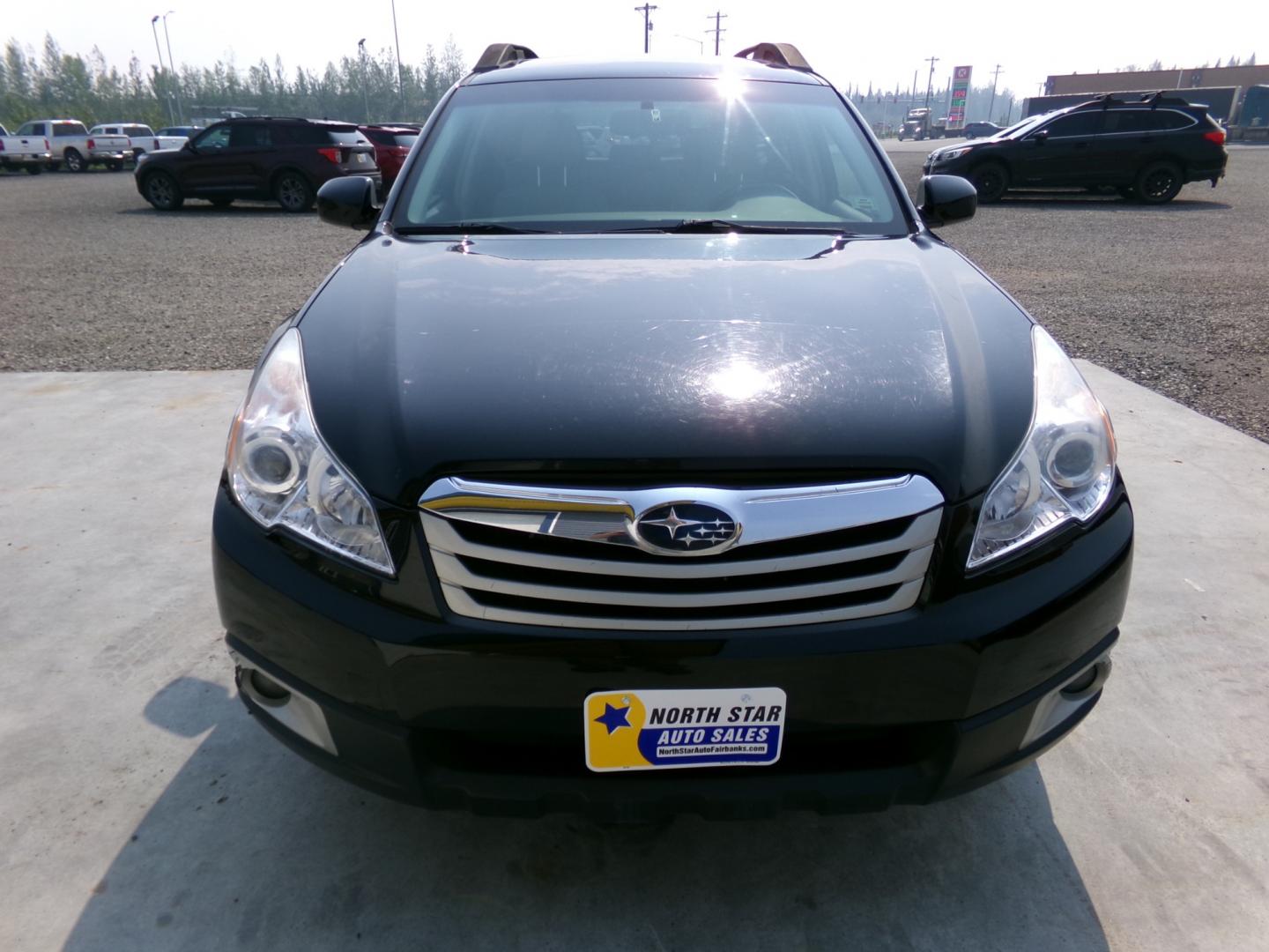 2012 Black Subaru Outback 2.5i Premium (4S4BRCGC2C3) with an 2.5L H4 DOHC 16V engine, located at 2630 Philips Field Rd., Fairbanks, AK, 99709, (907) 458-0593, 64.848068, -147.780609 - Photo#1