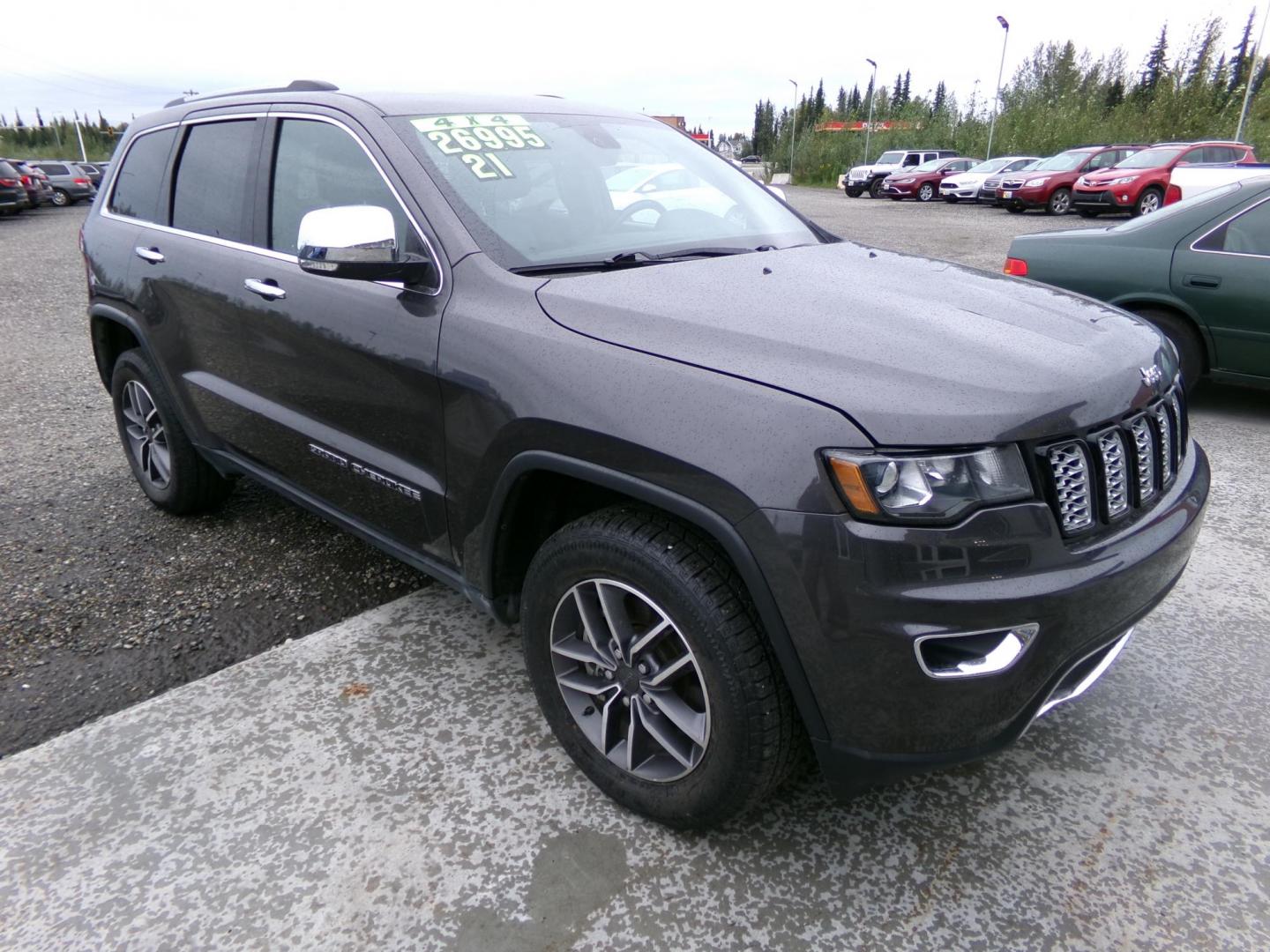 2021 Grey Jeep Grand Cherokee Limited 4WD (1C4RJFBG0MC) with an 3.6L V6 DOHC 24V engine, 8A transmission, located at 2630 Philips Field Rd., Fairbanks, AK, 99709, (907) 458-0593, 64.848068, -147.780609 - Photo#0