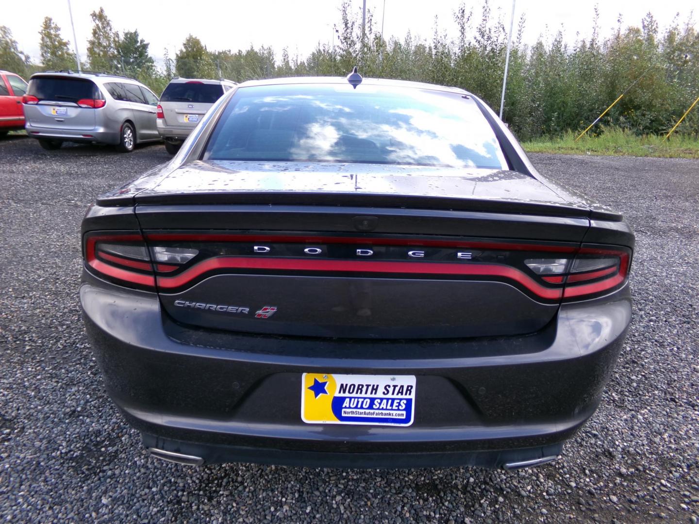 2018 Grey Dodge Charger SXT AWD (2C3CDXJG7JH) with an 3.6L V6 DOHC 24V engine, 8A transmission, located at 2630 Philips Field Rd., Fairbanks, AK, 99709, (907) 458-0593, 64.848068, -147.780609 - Photo#3