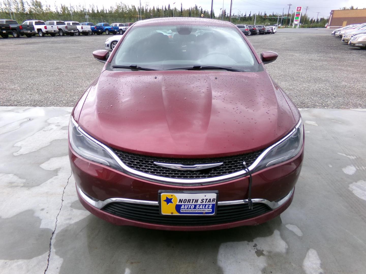 2015 /Black Chrysler 200 Limited (1C3CCCAB6FN) with an 2.4L L4 DOHC 16V engine, 9-Speed Automatic transmission, located at 2630 Philips Field Rd., Fairbanks, AK, 99709, (907) 458-0593, 64.848068, -147.780609 - Photo#1