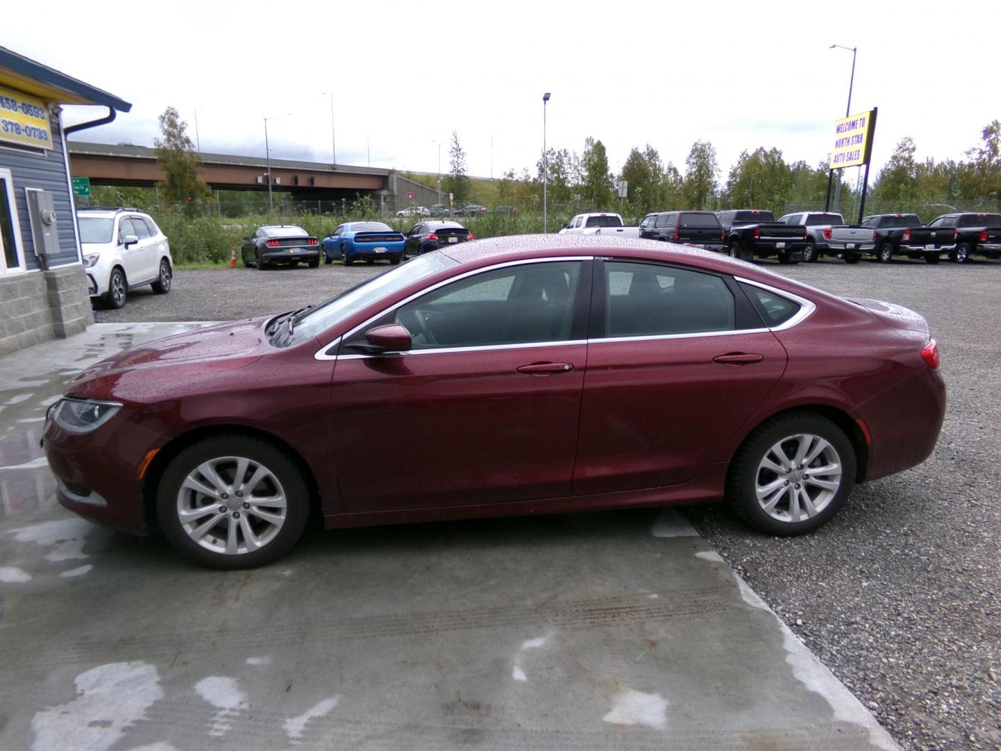 2015 /Black Chrysler 200 Limited (1C3CCCAB6FN) with an 2.4L L4 DOHC 16V engine, 9-Speed Automatic transmission, located at 2630 Philips Field Rd., Fairbanks, AK, 99709, (907) 458-0593, 64.848068, -147.780609 - Photo#2