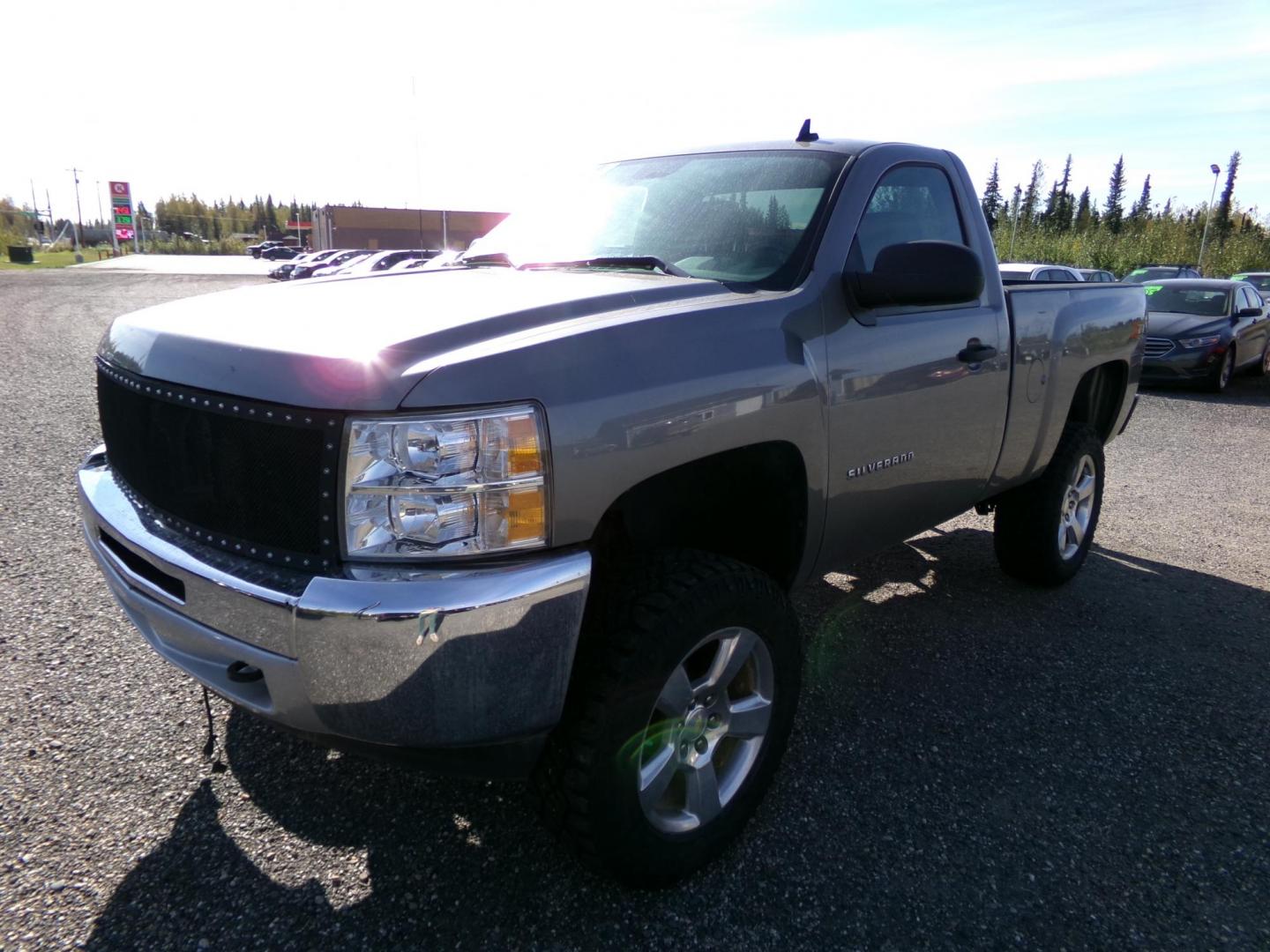 2013 Grey Chevrolet Silverado 1500 LT 4WD (1GCNKSE04DZ) with an 5.3L V8 OHV 16V FFV engine, located at 2630 Philips Field Rd., Fairbanks, AK, 99709, (907) 458-0593, 64.848068, -147.780609 - Photo#0