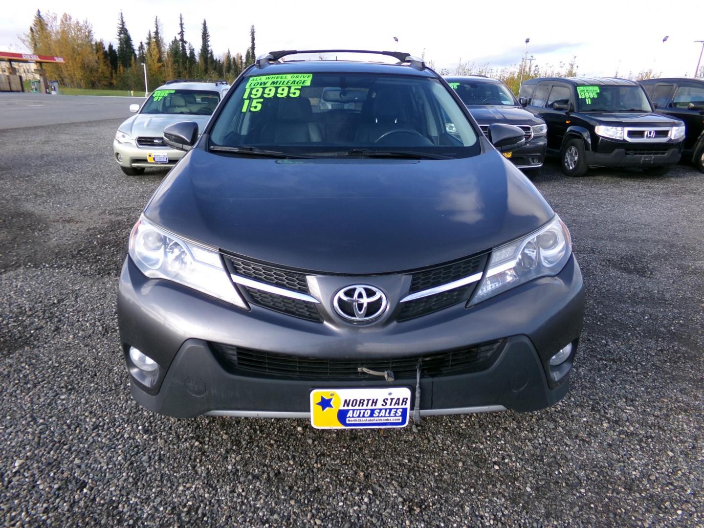 2015 Toyota RAV4 Limited AWD (2T3DFREV7FW) with an 2.5L L4 DOHC 16V engine, 6-Speed Automatic transmission, located at 2630 Philips Field Rd., Fairbanks, AK, 99709, (907) 458-0593, 64.848068, -147.780609 - Photo#2