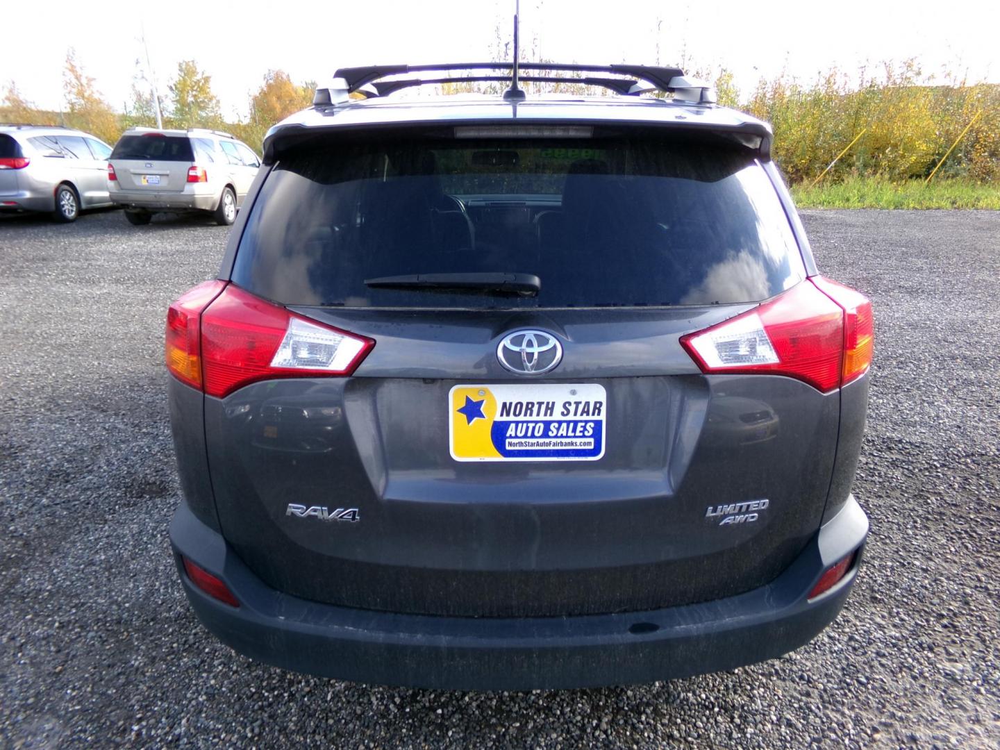 2015 Toyota RAV4 Limited AWD (2T3DFREV7FW) with an 2.5L L4 DOHC 16V engine, 6-Speed Automatic transmission, located at 2630 Philips Field Rd., Fairbanks, AK, 99709, (907) 458-0593, 64.848068, -147.780609 - Photo#3