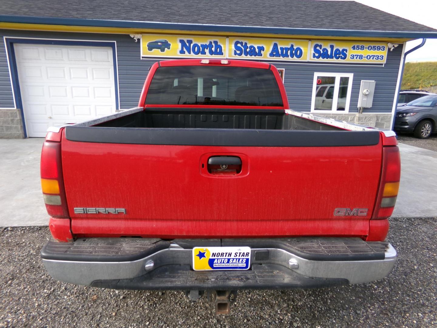 1999 Red GMC Sierra 1500 SL Ext. Cab Long Bed 4WD (1GTEK19T6XE) with an 5.3L V8 OHV 16V engine, 4-Speed Automatic Overdrive transmission, located at 2630 Philips Field Rd., Fairbanks, AK, 99709, (907) 458-0593, 64.848068, -147.780609 - Photo#3