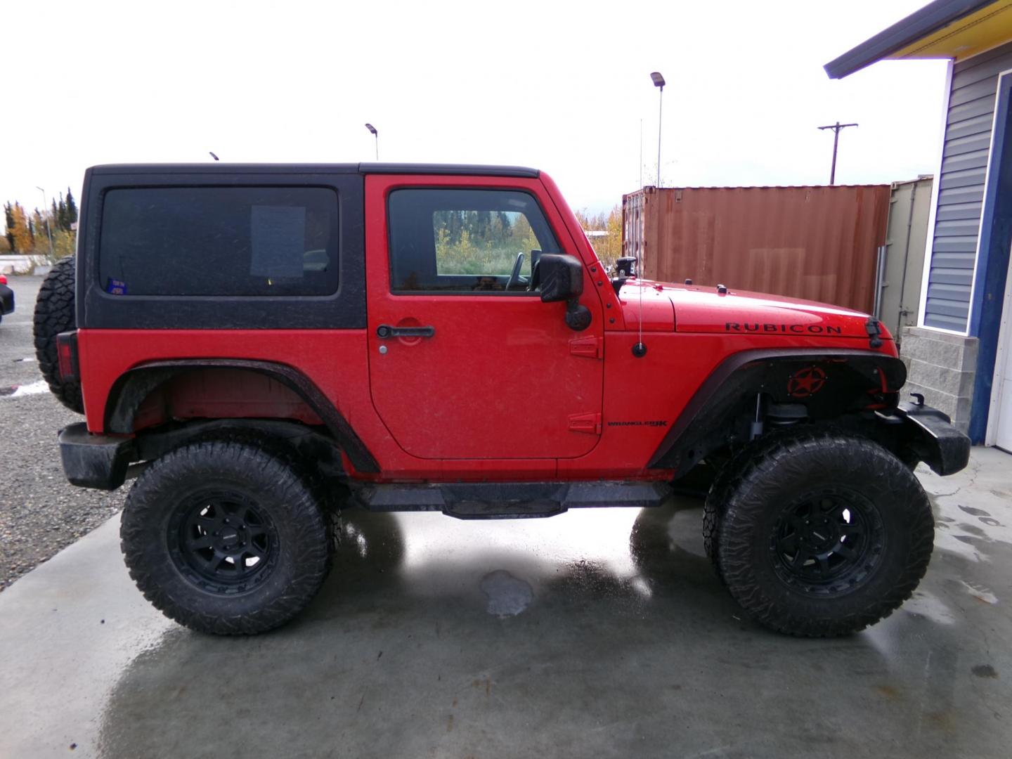 2018 Red Jeep Wrangler Rubicon 4WD (1C4BJWCG5JL) with an 3.6L V6 DOHC 24V FFV engine, located at 2630 Philips Field Rd., Fairbanks, AK, 99709, (907) 458-0593, 64.848068, -147.780609 - Photo#1