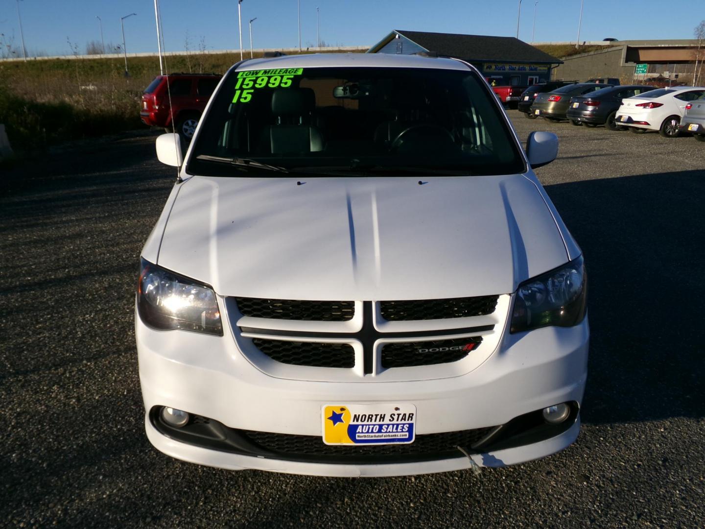 2015 White Dodge Grand Caravan R/T (2C4RDGEGXFR) with an 3.6L V6 DOHC 24V engine, 6-Speed Automatic transmission, located at 2630 Philips Field Rd., Fairbanks, AK, 99709, (907) 458-0593, 64.848068, -147.780609 - Photo#1