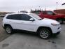 2018 White Jeep Cherokee Latitude 4WD (1C4PJMCB9JD) with an 2.4L L4 DOHC 16V engine, 9A transmission, located at 2630 Philips Field Rd., Fairbanks, AK, 99709, (907) 458-0593, 64.848068, -147.780609 - Photo#2