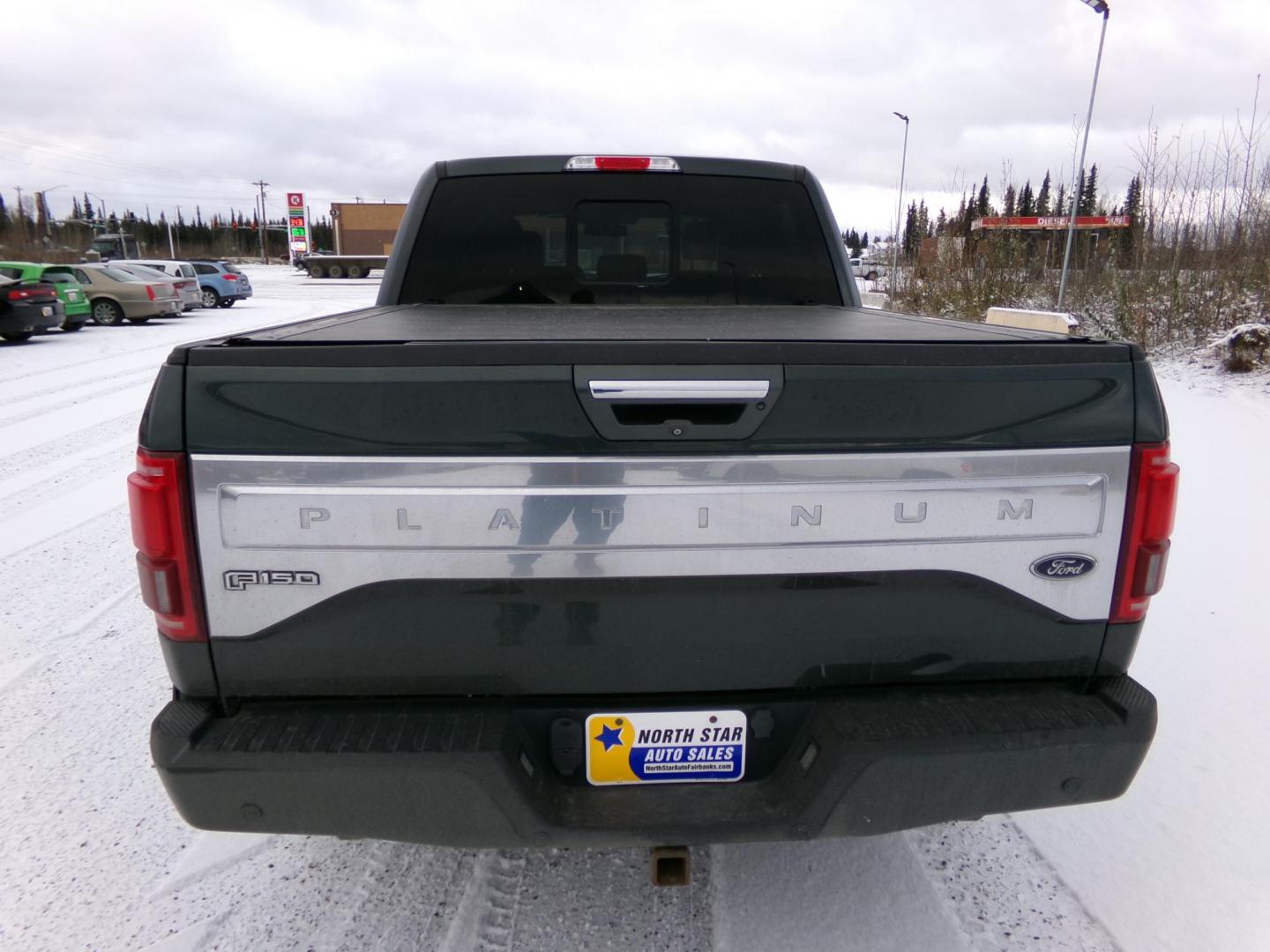 2015 Grey Ford F-150 XLT SuperCrew 6.5-ft. Bed 4WD (1FTEW1EG5FF) with an 3.5L V6 TURBO engine, 6-Speed Automatic transmission, located at 2630 Philips Field Rd., Fairbanks, AK, 99709, (907) 458-0593, 64.848068, -147.780609 - Photo#3