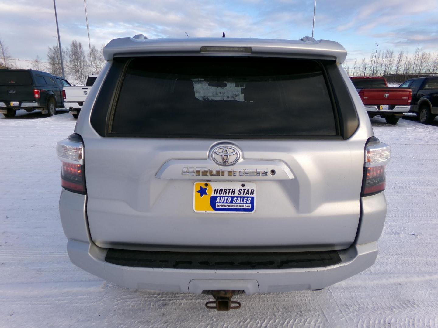 2014 Silver /Black Toyota 4Runner SR5 4WD (JTEBU5JR1E5) with an 4.0L V6 DOHC 24V engine, 5-Speed Automatic transmission, located at 2630 Philips Field Rd., Fairbanks, AK, 99709, (907) 458-0593, 64.848068, -147.780609 - Photo#3