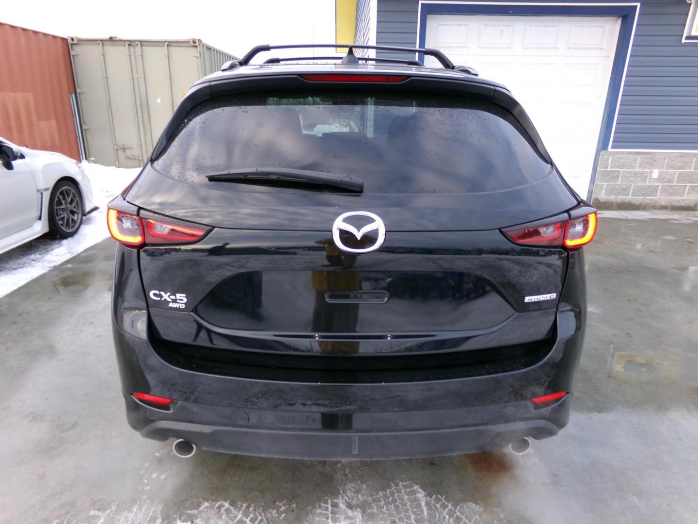 2024 Black /Black Mazda CX-5 Select (JM3KFBBL4R0) with an 2.5L L4 DOHC 16V engine, 6A transmission, located at 2630 Philips Field Rd., Fairbanks, AK, 99709, (907) 458-0593, 64.848068, -147.780609 - Photo#3