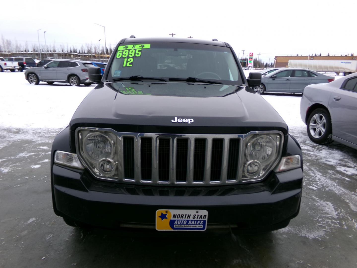 2012 Black Jeep Liberty Limited 4WD (1C4PJMCK6CW) with an 3.7L V6 SOHC 12V engine, 4-Speed Automatic transmission, located at 2630 Philips Field Rd., Fairbanks, AK, 99709, (907) 458-0593, 64.848068, -147.780609 - Photo#1