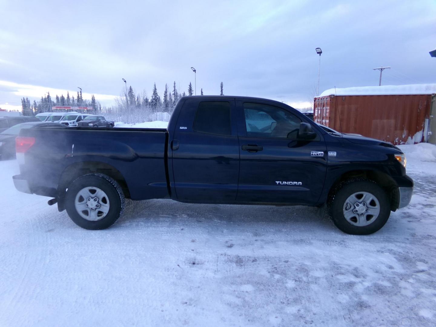 2010 Blue Toyota Tundra Tundra-Grade Double Cab 4.6L 4WD (5TFUM5F18AX) with an 4.6L V8 DOHC 32V engine, 5-Speed Aut transmission, located at 2630 Philips Field Rd., Fairbanks, AK, 99709, (907) 458-0593, 64.848068, -147.780609 - Photo#2