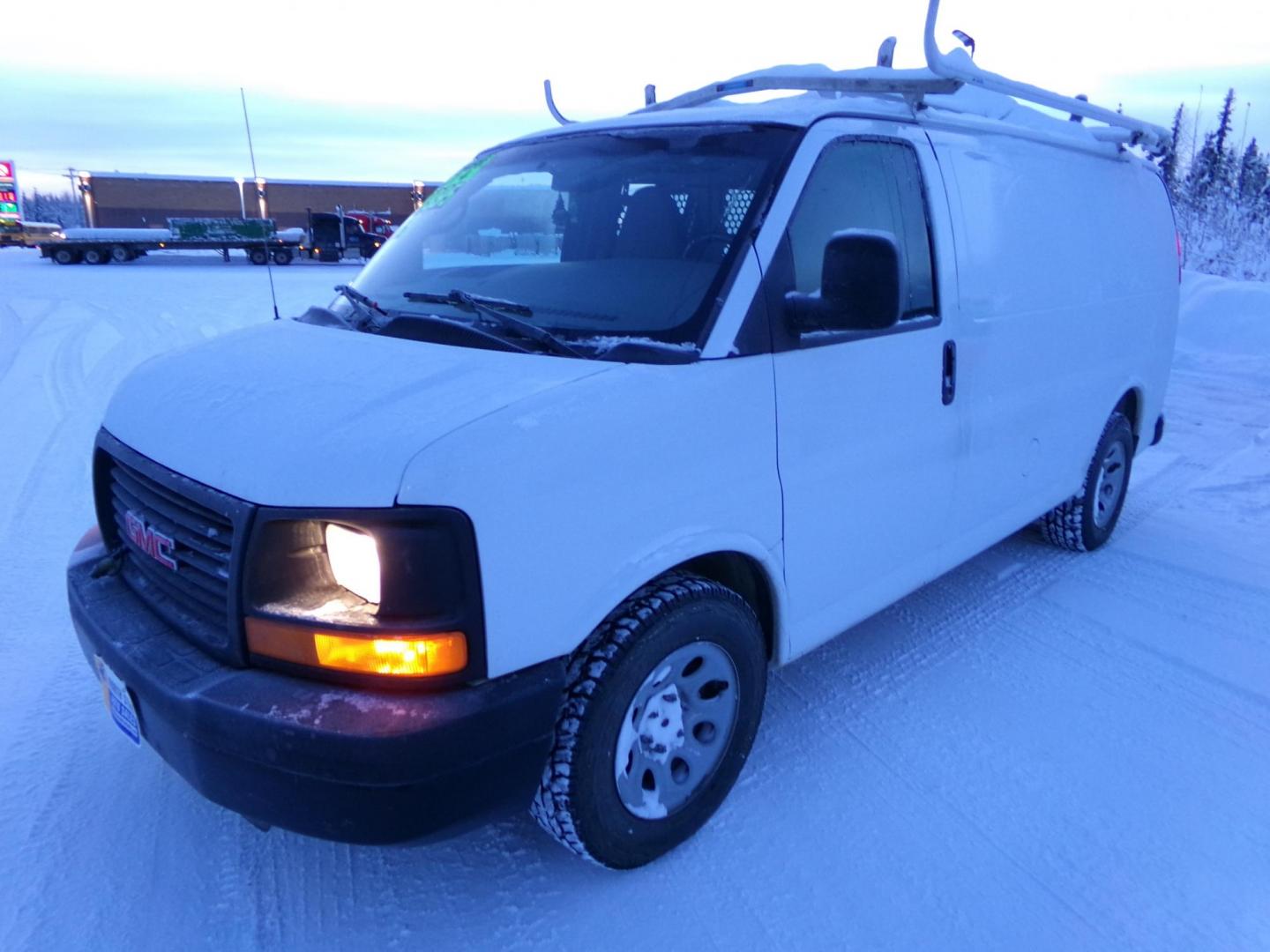 2013 White GMC Savana G1500 Cargo AWD (1GTS8AF41D1) with an 5.3L V8 OHV 16V engine, 4-Speed Automatic transmission, located at 2630 Philips Field Rd., Fairbanks, AK, 99709, (907) 458-0593, 64.848068, -147.780609 - Photo#0