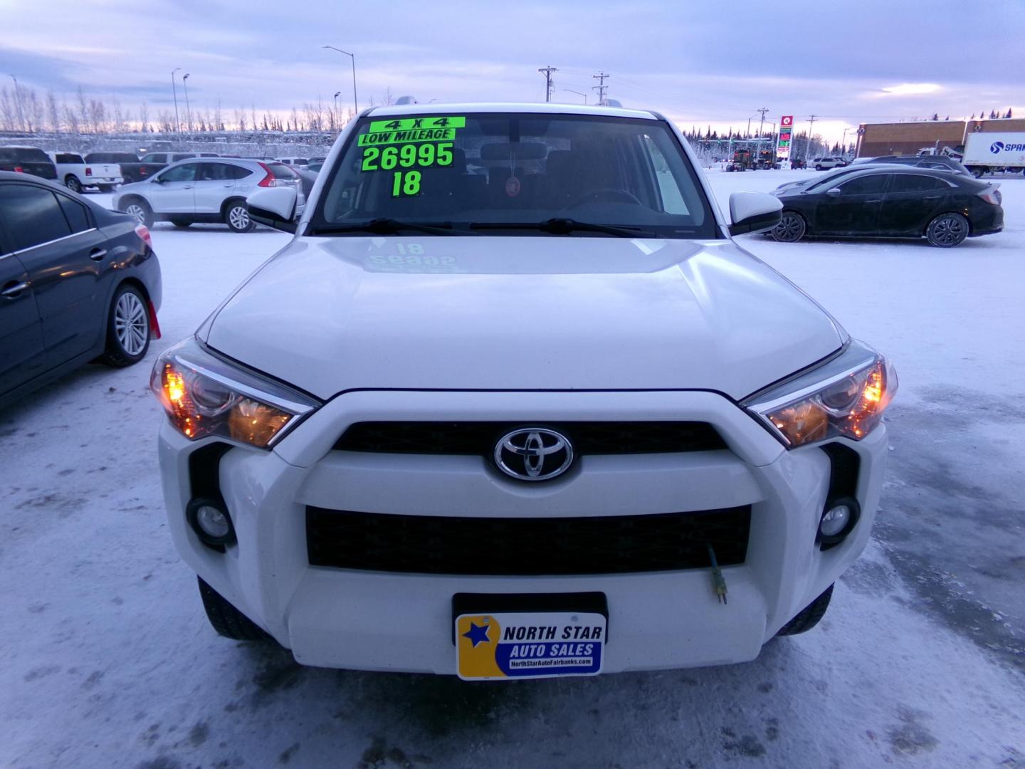 2018 White Toyota 4Runner Trail 4WD (JTEBU5JR8J5) with an 4.0L V6 DOHC 24V engine, 5A transmission, located at 2630 Philips Field Rd., Fairbanks, AK, 99709, (907) 458-0593, 64.848068, -147.780609 - Photo#1