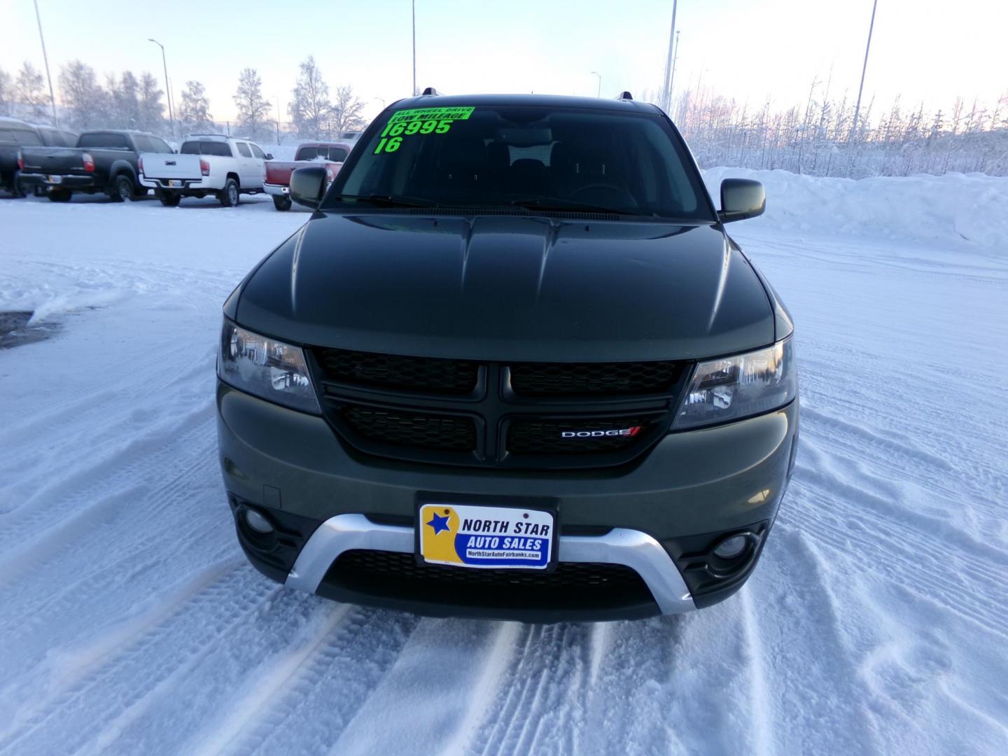 2016 Grey /Black Dodge Journey Crossroad AWD (3C4PDDGG9GT) with an 3.6L V6 DOHC 24V engine, 6A transmission, located at 2630 Philips Field Rd., Fairbanks, AK, 99709, (907) 458-0593, 64.848068, -147.780609 - Photo#2