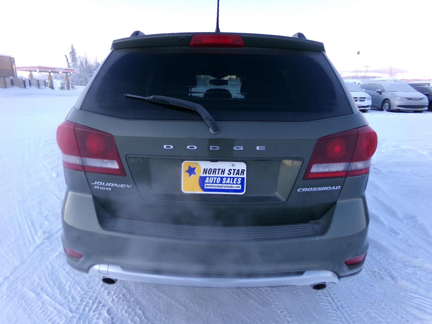 2016 Grey /Black Dodge Journey Crossroad AWD (3C4PDDGG9GT) with an 3.6L V6 DOHC 24V engine, 6A transmission, located at 2630 Philips Field Rd., Fairbanks, AK, 99709, (907) 458-0593, 64.848068, -147.780609 - Photo#5