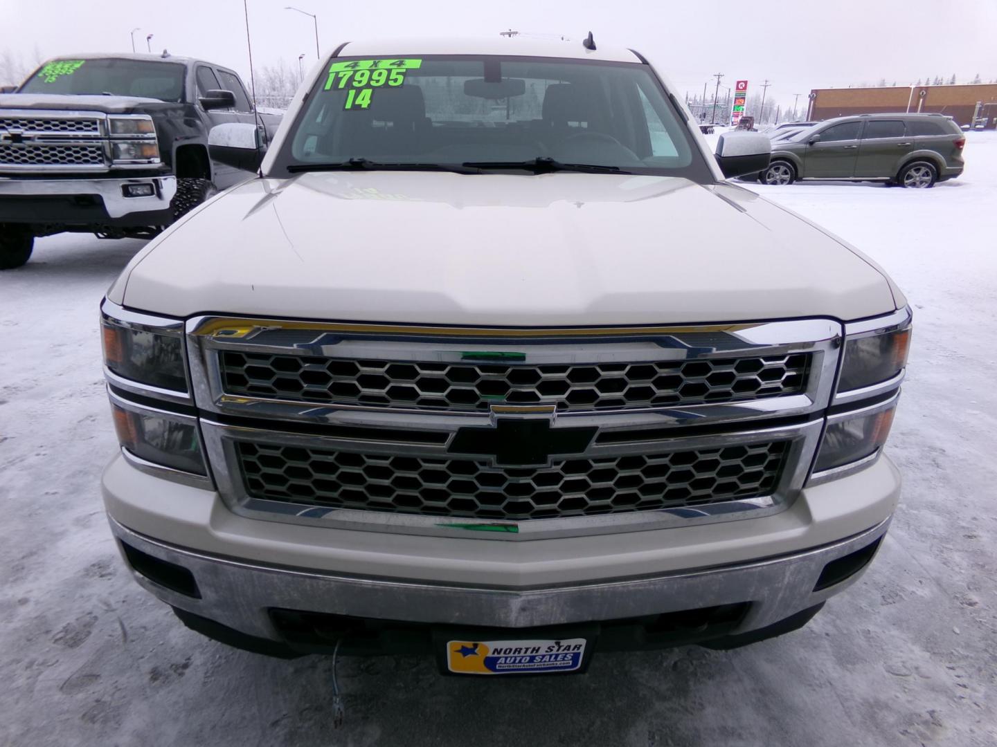 2014 White Chevrolet Silverado 1500 1LT Crew Cab 4WD (3GCUKREC8EG) with an 5.3L V8 OHV 16V engine, 6-Speed Automatic transmission, located at 2630 Philips Field Rd., Fairbanks, AK, 99709, (907) 458-0593, 64.848068, -147.780609 - Photo#1